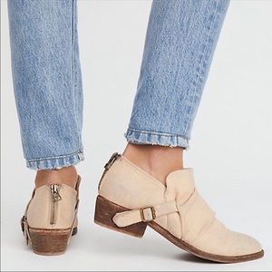 Matisse booties size 8.5